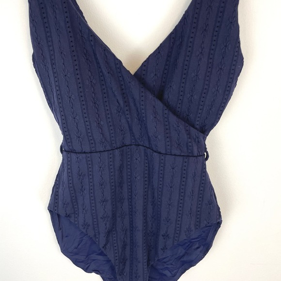 Andie The Belmar One Piece Swimsuit In Navy Eyelet Size Small New - Picture 8 of 14